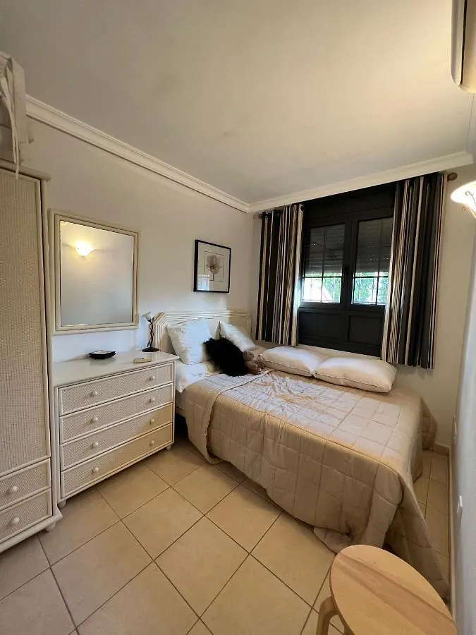 Cosy Three Bedroom Bungalow In Costa Adeje 度假居